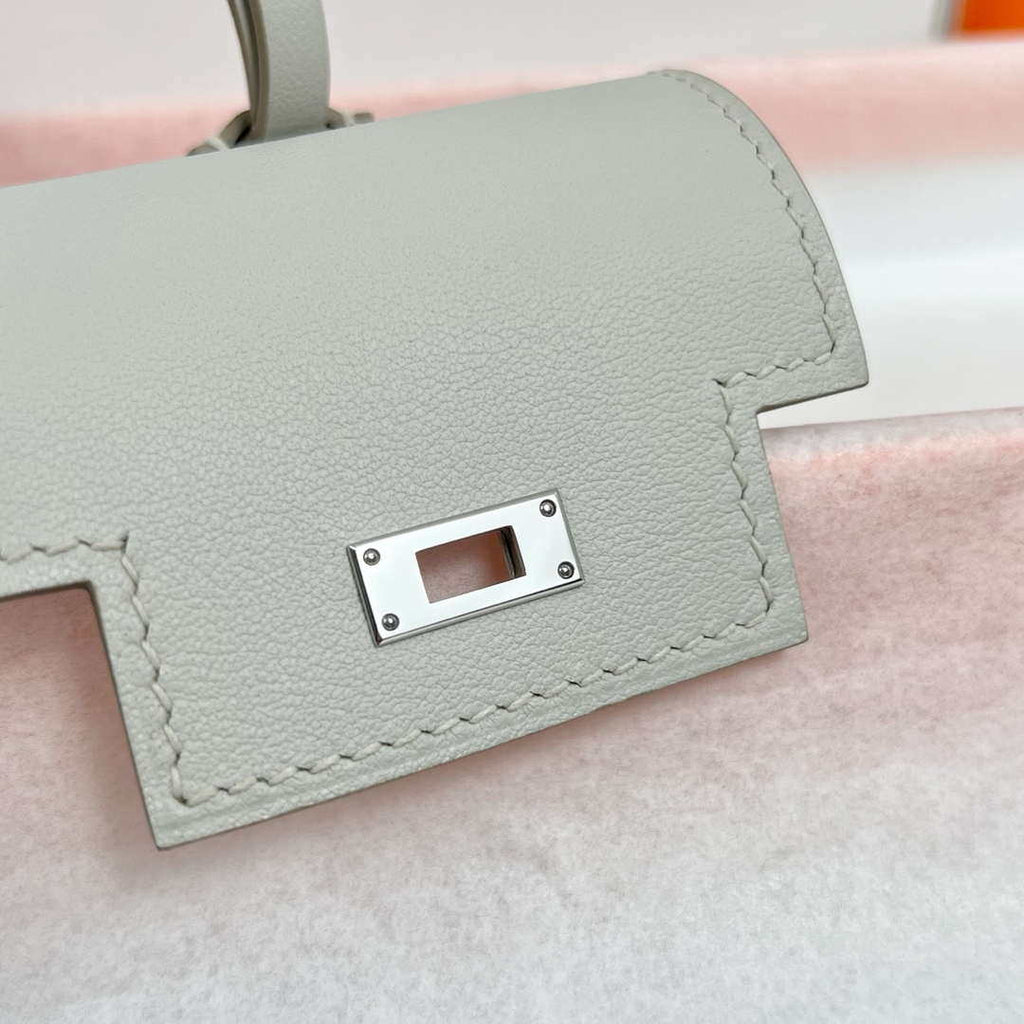 Hermes H084665CK0U Kellyfestival charm Kelly bag charm in Swift calfskin H88903