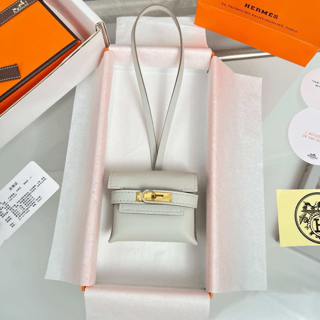 Hermes H084665CK0U Kellyfestival charm Kelly bag charm in Swift calfskin H88903