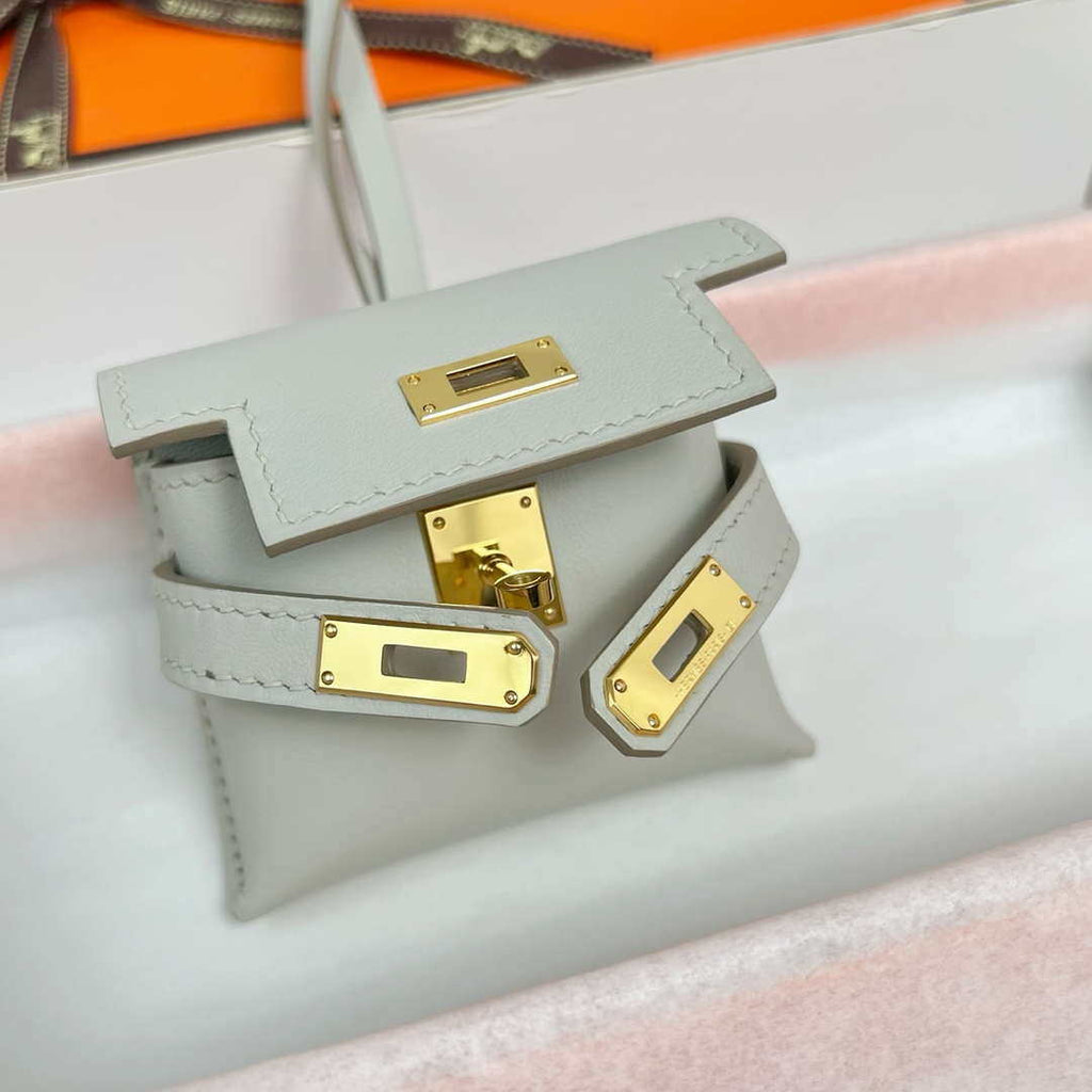 Hermes H084665CK0U Kellyfestival charm Kelly bag charm in Swift calfskin H88903