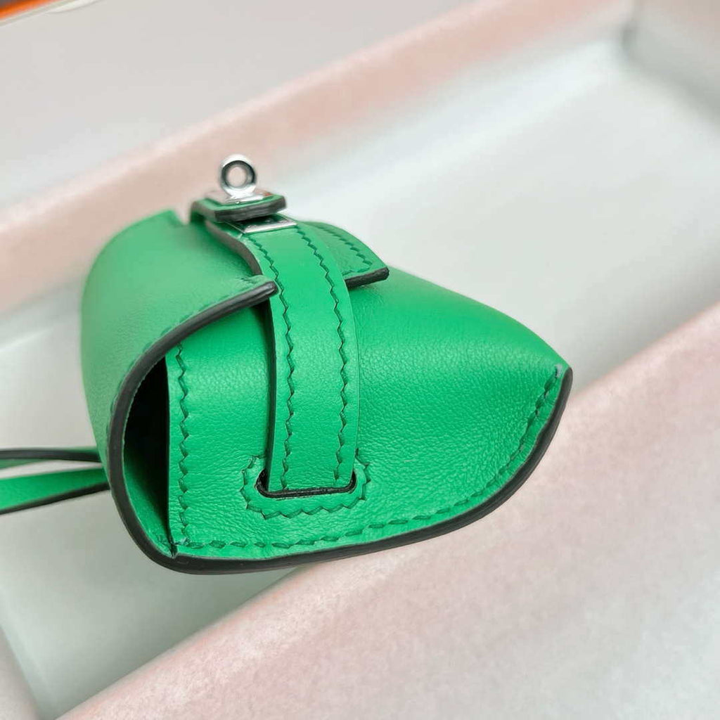Hermes H084665CK0U Kellyfestival charm Kelly bag charm in Swift calfskin H88904