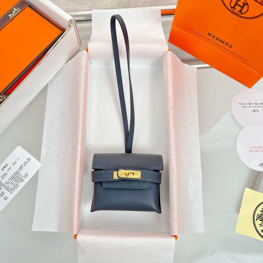 Hermes H084665CK0U Kellyfestival charm Kelly bag charm in Swift calfskin H88900