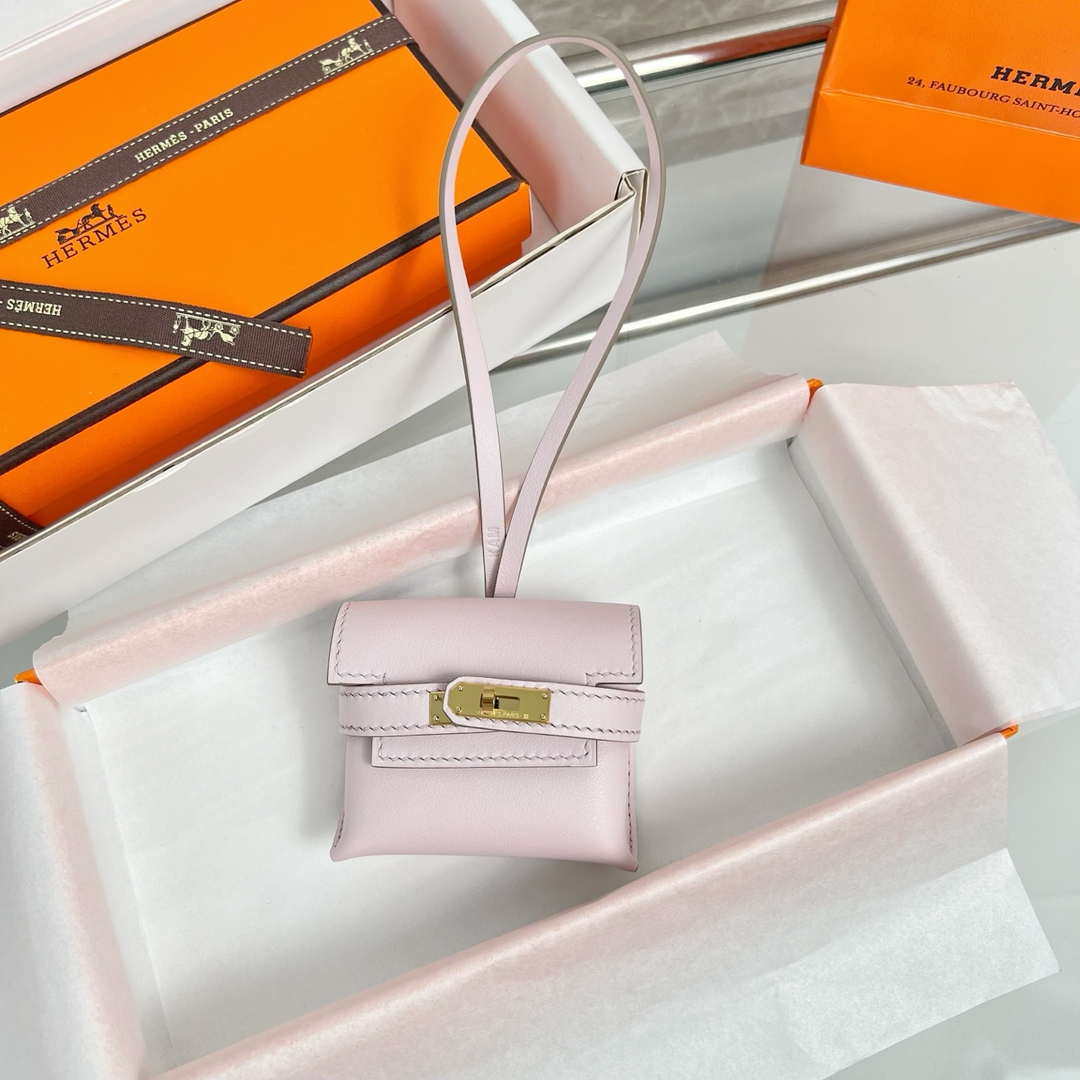 Hermes H084665CK0U Kellyfestival charm Kelly bag charm in Swift calfskin H88906