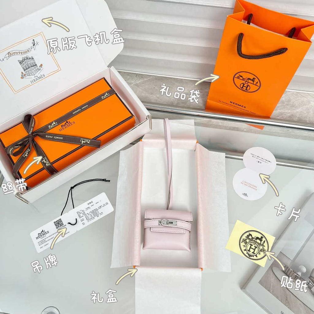 Hermes H084665CK0U Kellyfestival charm Kelly bag charm in Swift calfskin H88906