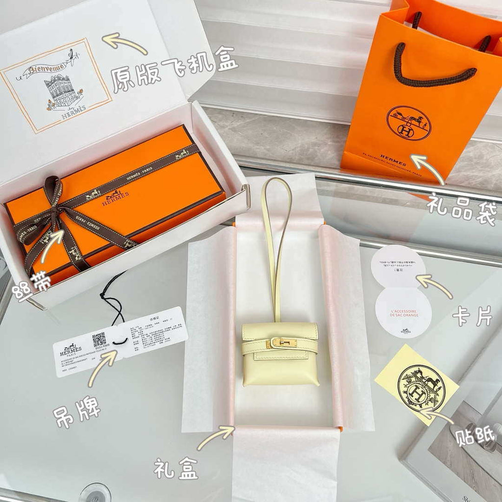 Hermes H084665CK0U Kellyfestival charm Kelly bag charm in Swift calfskin H88907