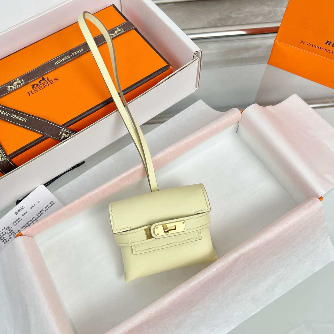 Hermes H084665CK0U Kellyfestival charm Kelly bag charm in Swift calfskin H88907