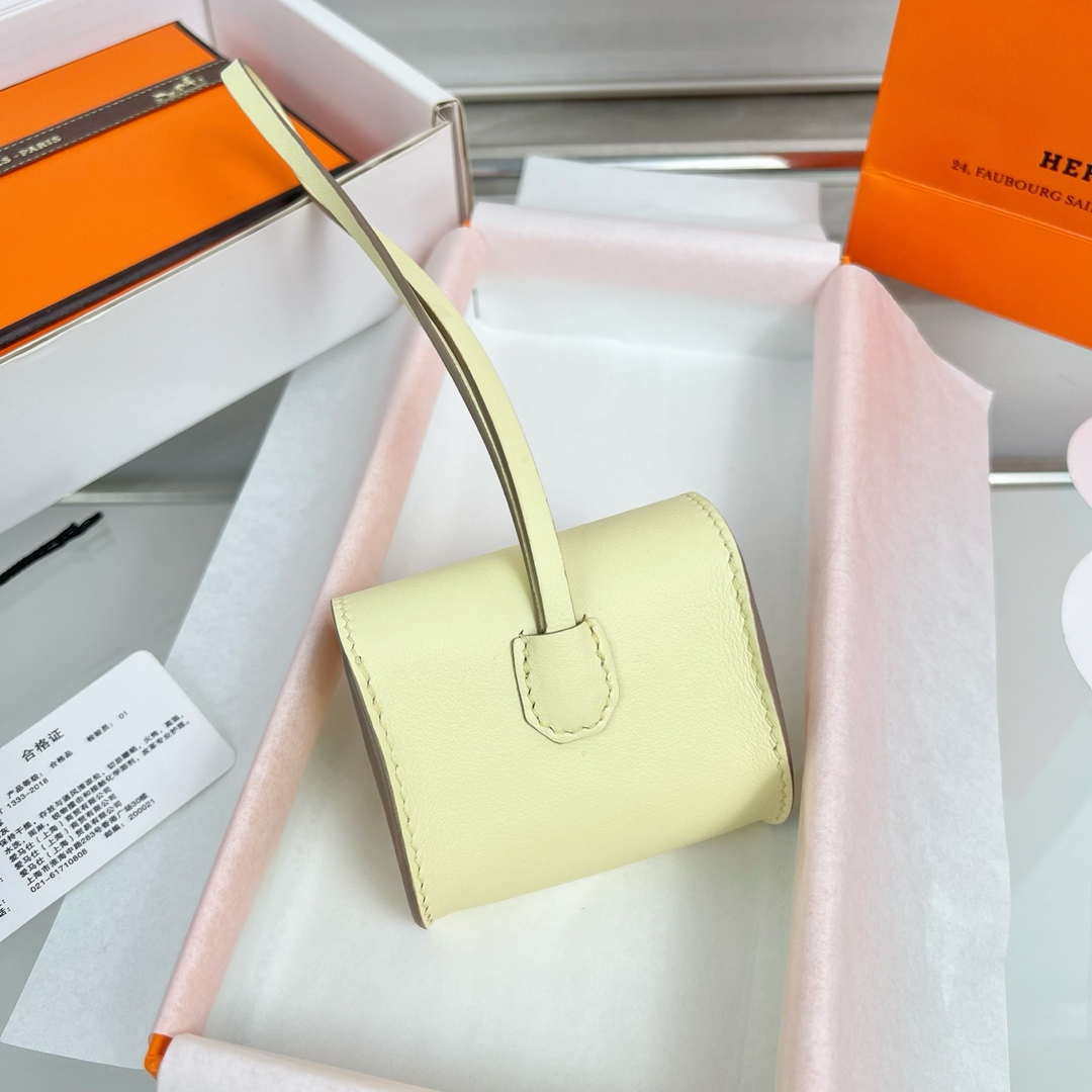 Hermes H084665CK0U Kellyfestival charm Kelly bag charm in Swift calfskin H88907