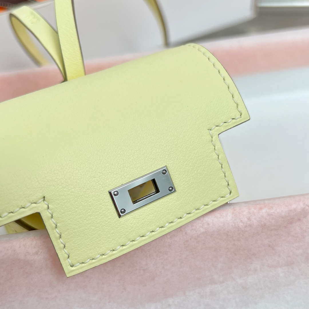 Hermes H084665CK0U Kellyfestival charm Kelly bag charm in Swift calfskin H88907