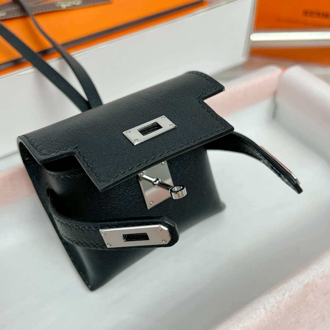Hermes H084665CK0U Kellyfestival charm Kelly bag charm in Swift calfskin H88908