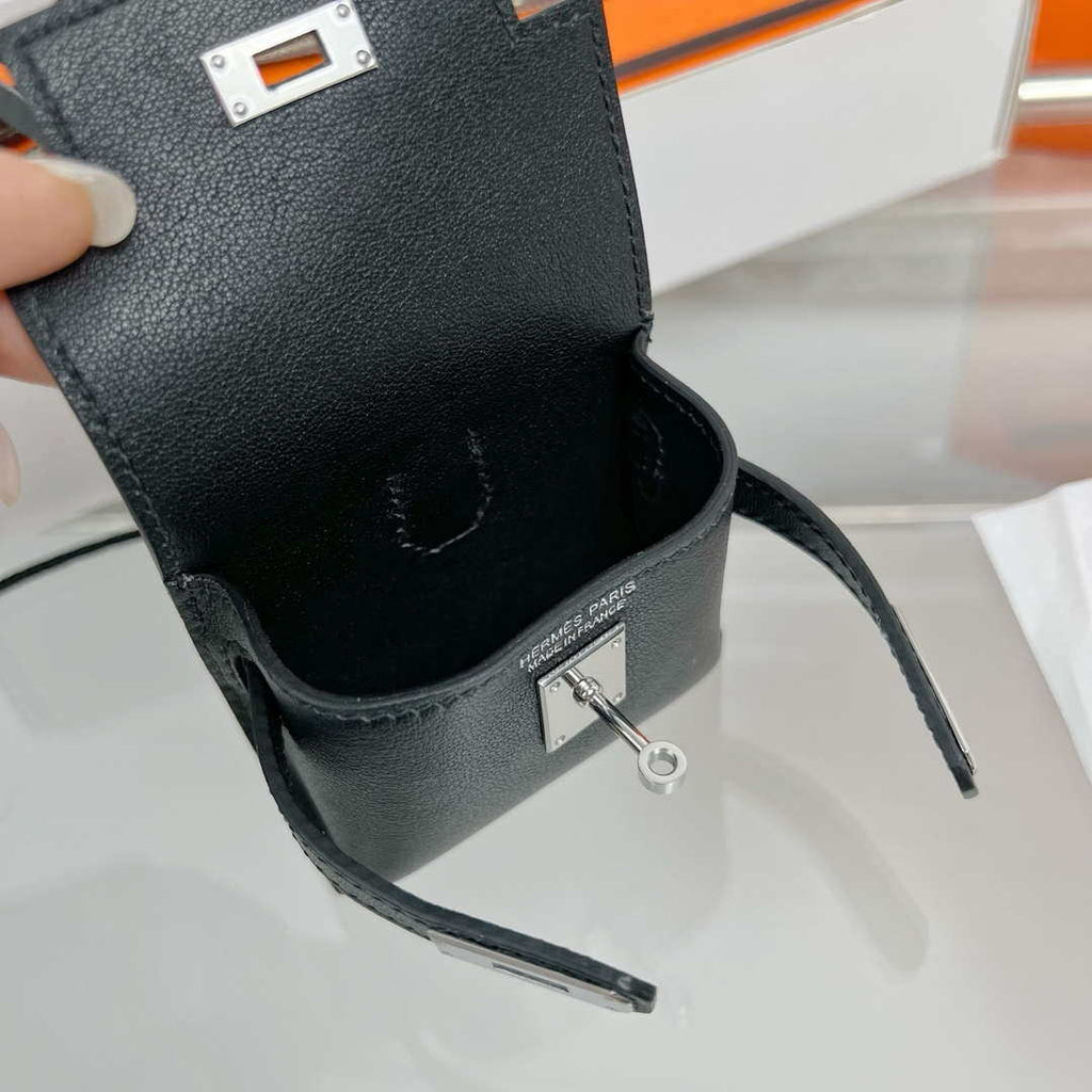 Hermes H084665CK0U Kellyfestival charm Kelly bag charm in Swift calfskin H88908