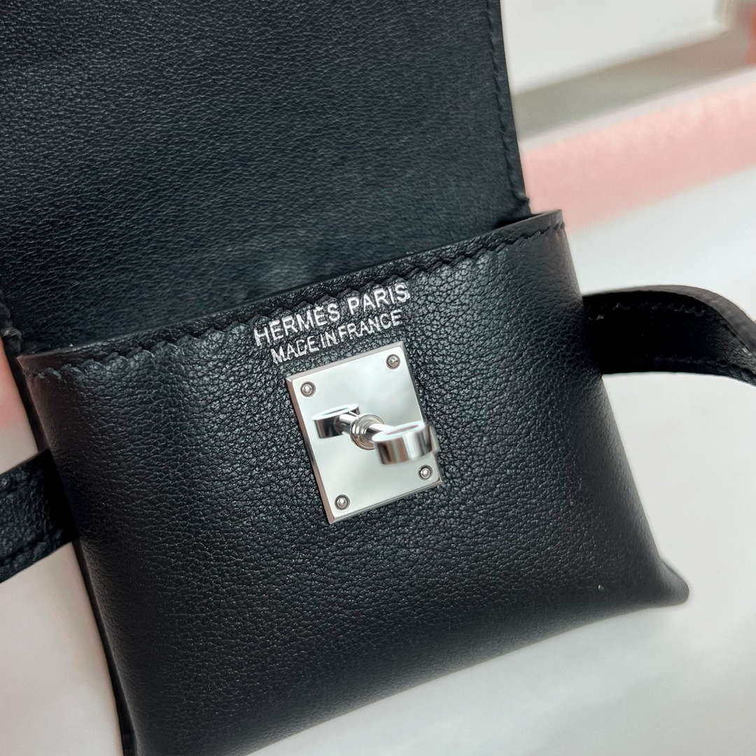 Hermes H084665CK0U Kellyfestival charm Kelly bag charm in Swift calfskin H88908