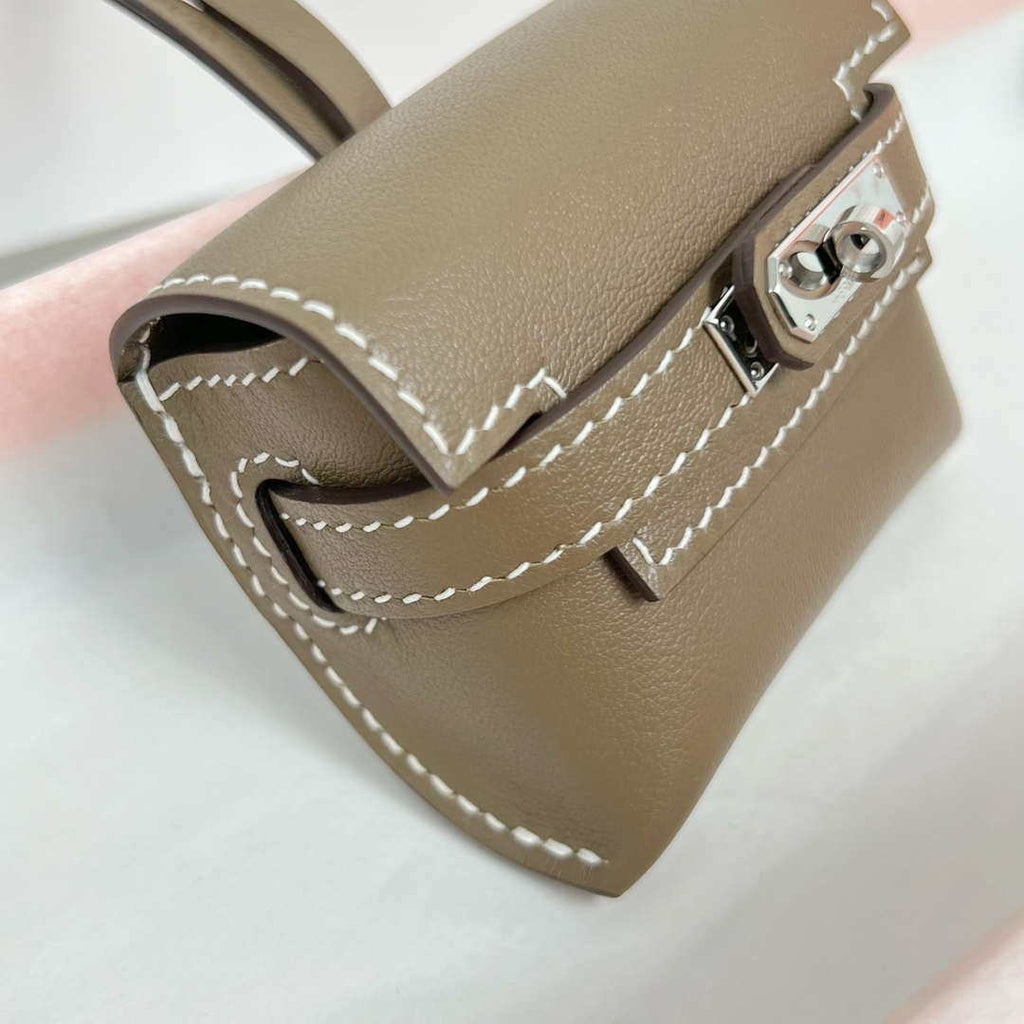 Hermes H084665CK0U Kellyfestival charm Kelly bag charm in Swift calfskin H88909