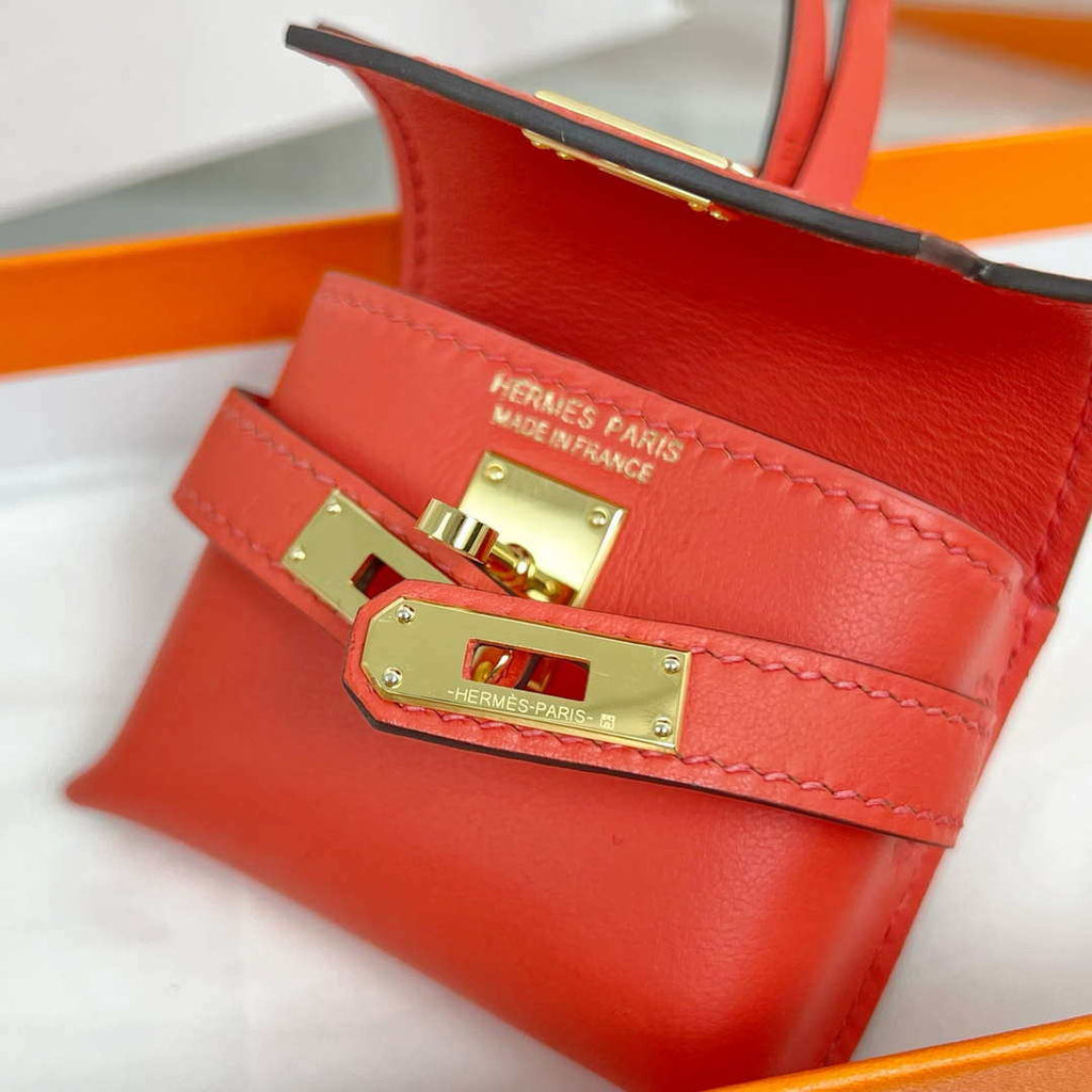 Hermes H084665CK0U Kellyfestival charm Kelly bag charm in Swift calfskin H88910