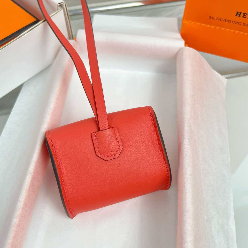 Hermes H084665CK0U Kellyfestival charm Kelly bag charm in Swift calfskin H88910