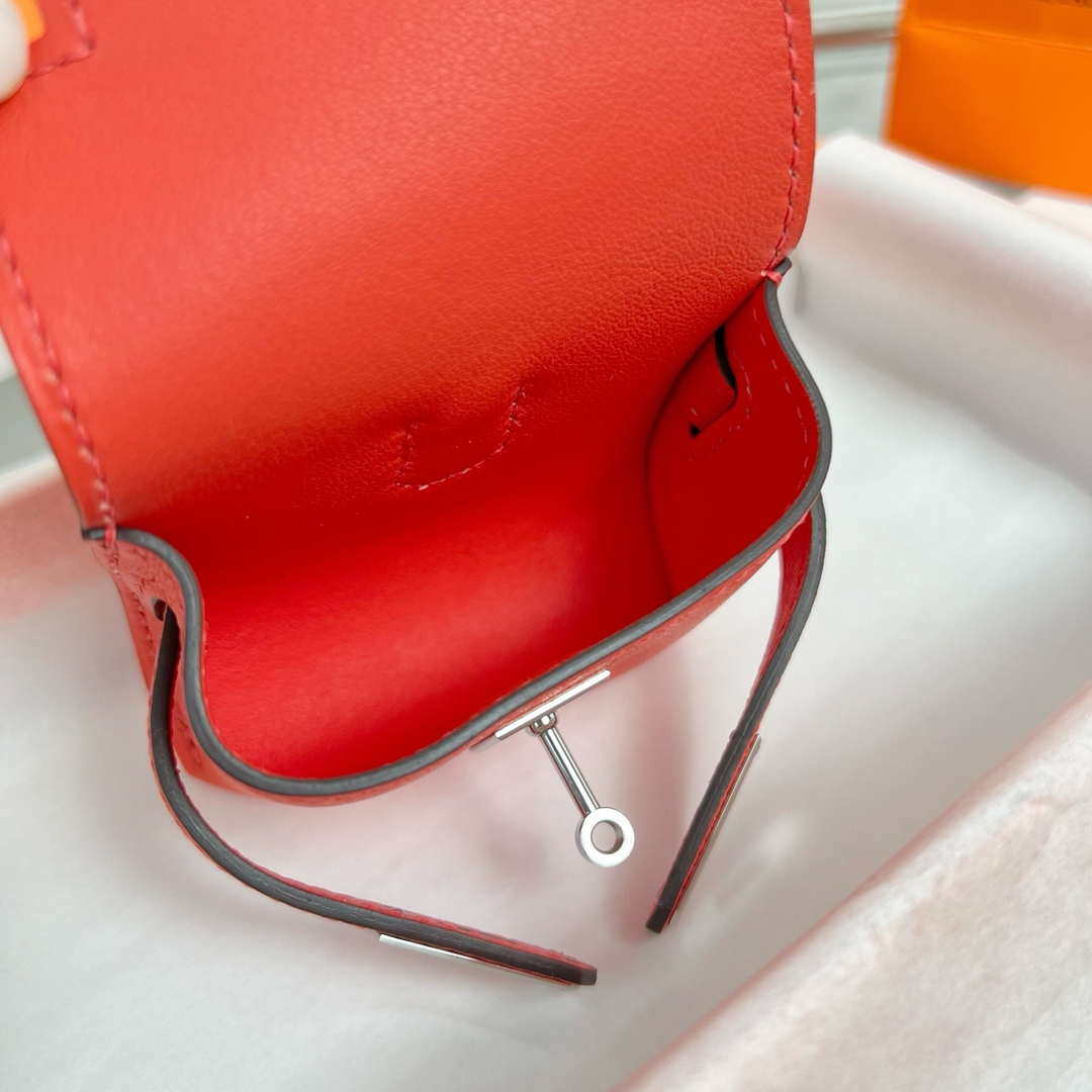 Hermes H084665CK0U Kellyfestival charm Kelly bag charm in Swift calfskin H88910