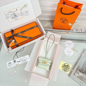 Hermes H084665CK0U Kellyfestival charm Kelly bag charm in Swift calfskin H88911 - Gold - View 2