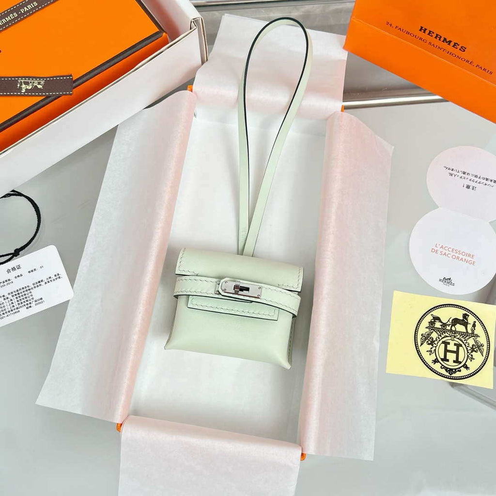 Hermes H084665CK0U Kellyfestival charm Kelly bag charm in Swift calfskin H88911