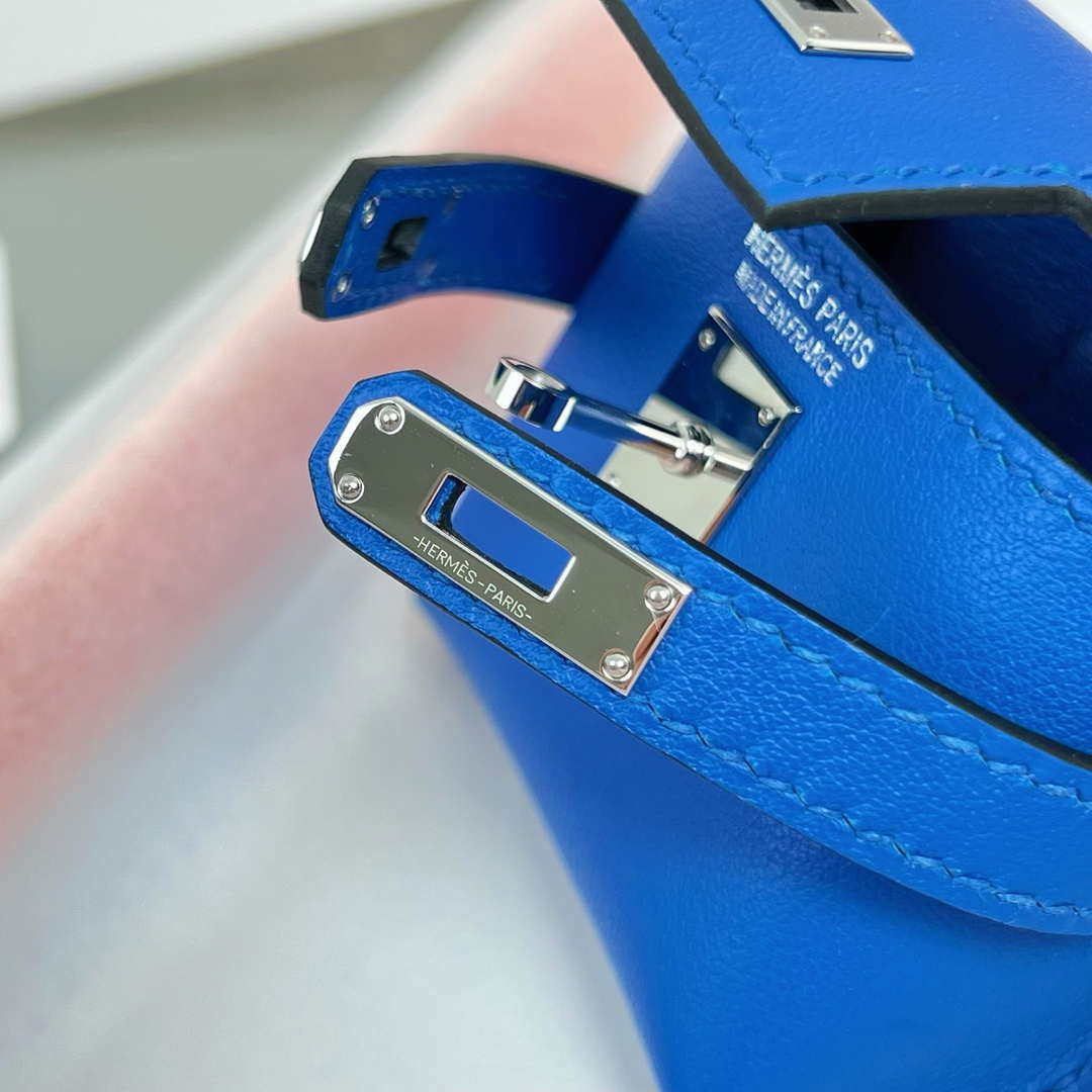 Hermes H084665CK0U Kellyfestival charm Kelly bag charm in Swift calfskin H88912
