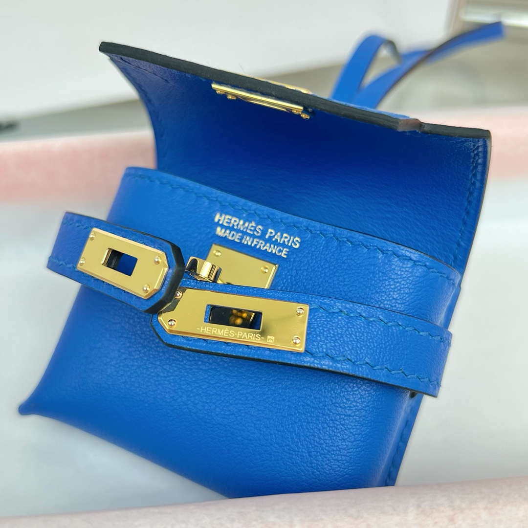 Hermes H084665CK0U Kellyfestival charm Kelly bag charm in Swift calfskin H88912