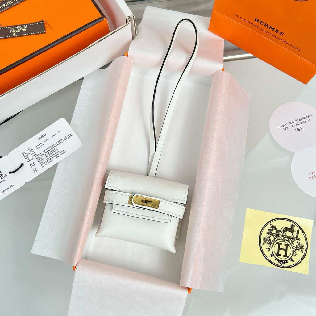 Hermes H084665CK0U Kellyfestival charm Kelly bag charm in Swift calfskin H88913