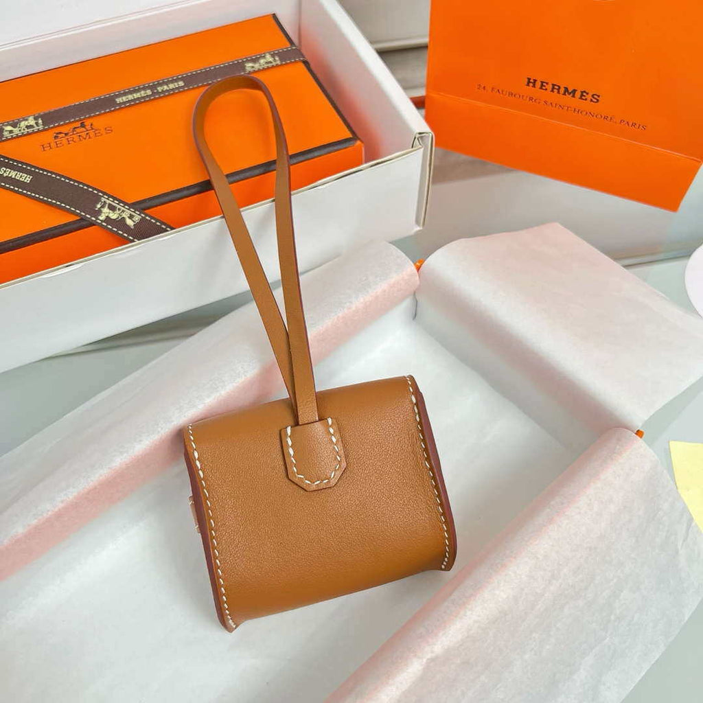 Hermes H084665CK0U Kellyfestival charm Kelly bag charm in Swift calfskin H88914