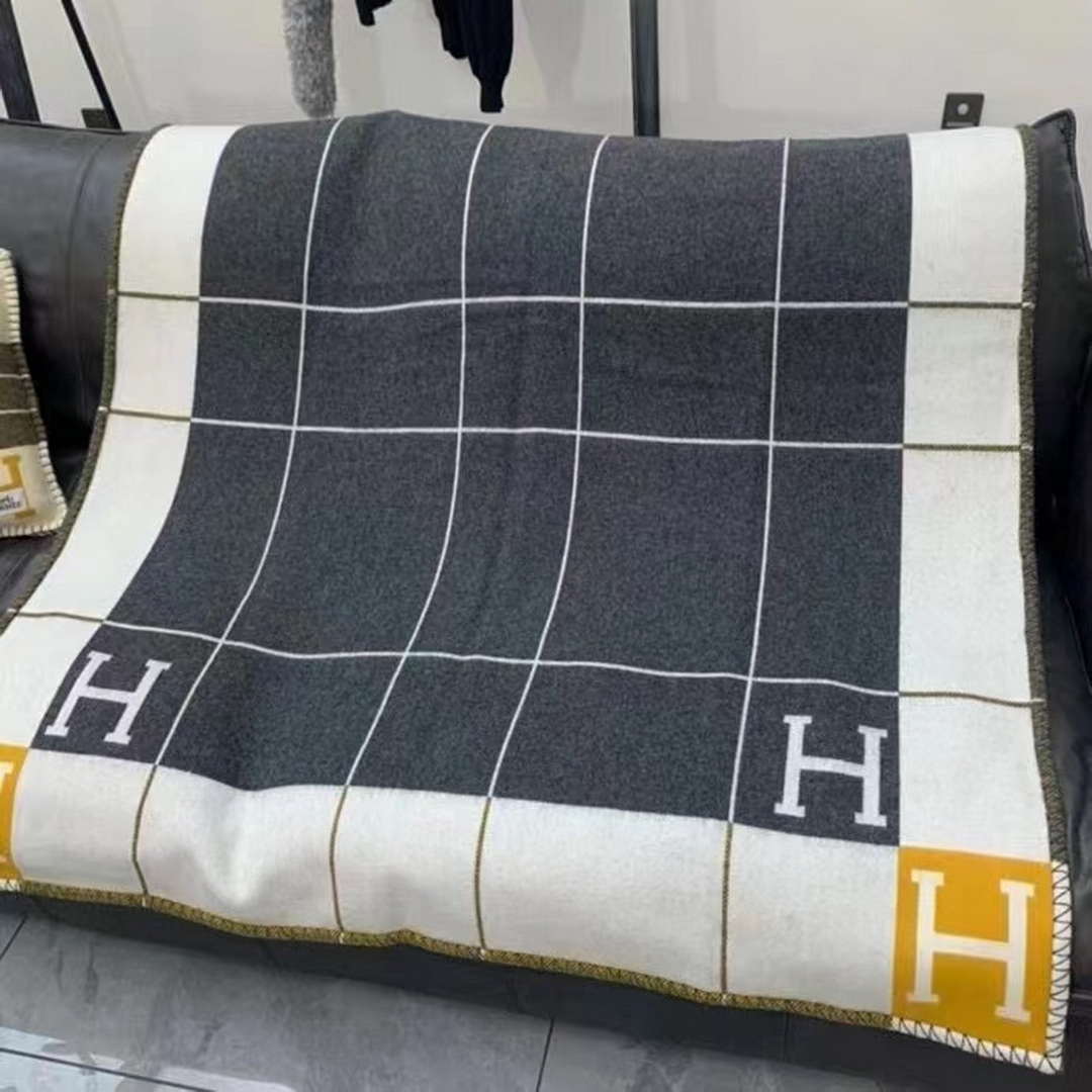 Hermes H102668 Avalon Rocabar Cashmere Blanket 299238
