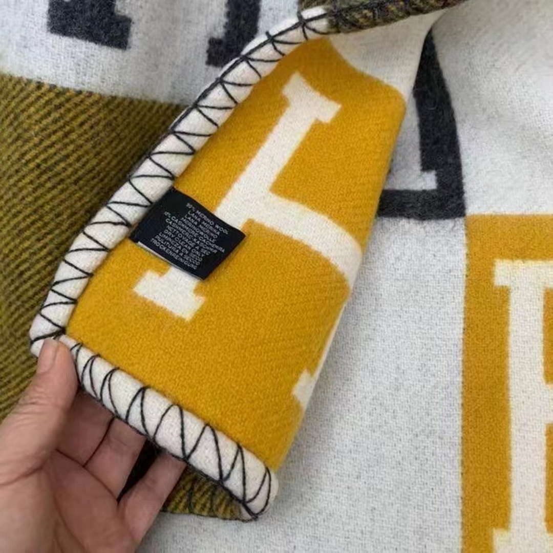 Hermes H102668 Avalon Rocabar Cashmere Blanket 299238