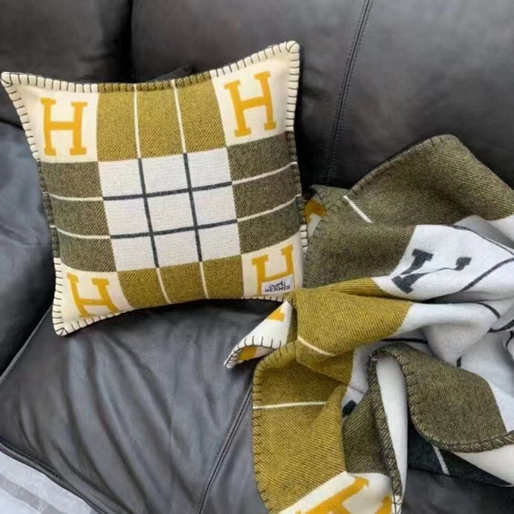 Hermes H102668 Avalon Rocabar Cashmere Blanket 299238
