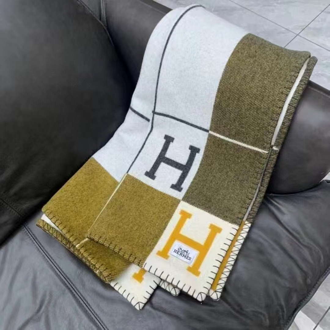 Hermes H102668 Avalon Rocabar Cashmere Blanket 299238 - Default Title - View 9