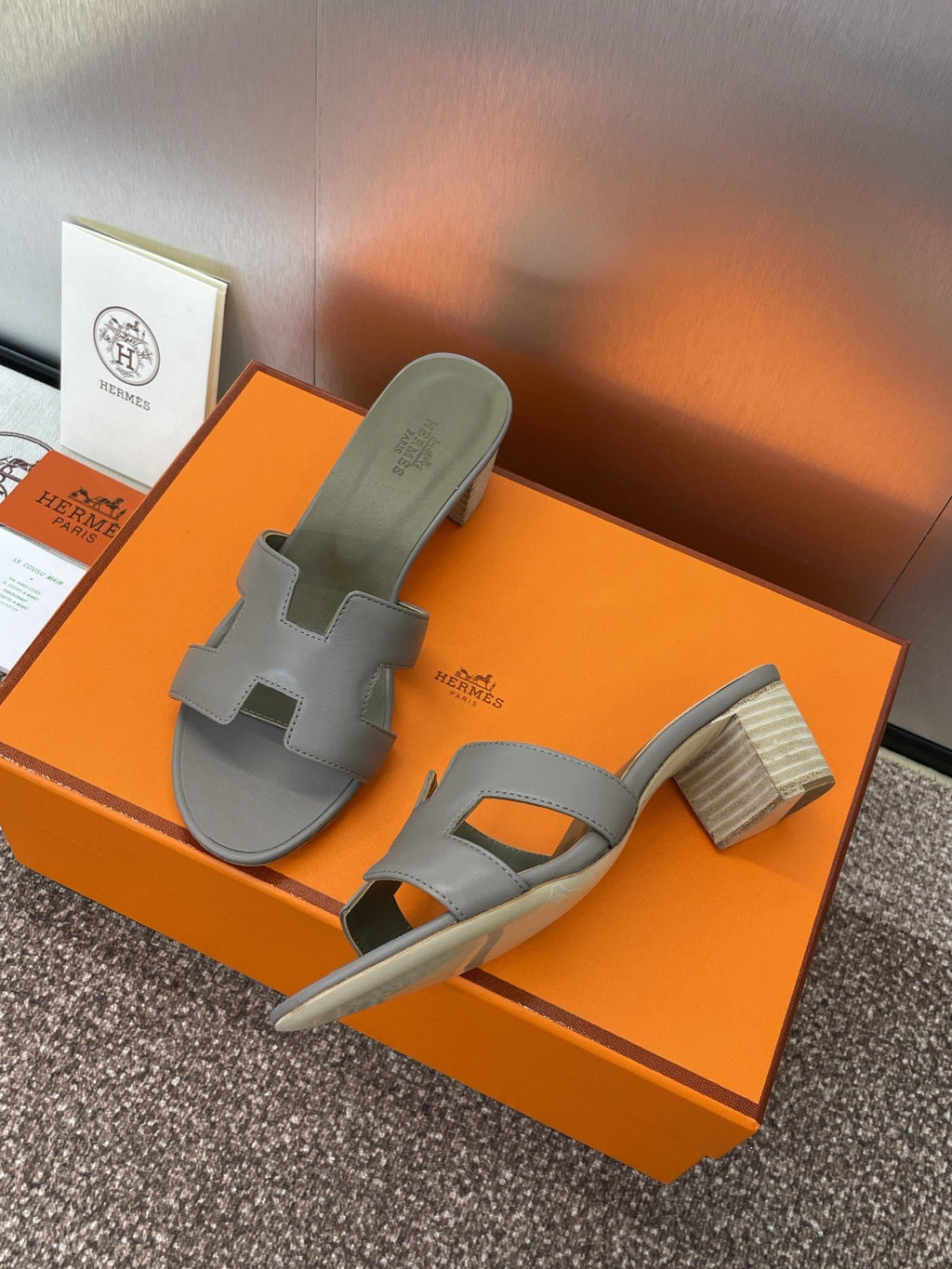 Hermes H141146Zv5K360 Women Oasis sandal smooth Calfskin H33682