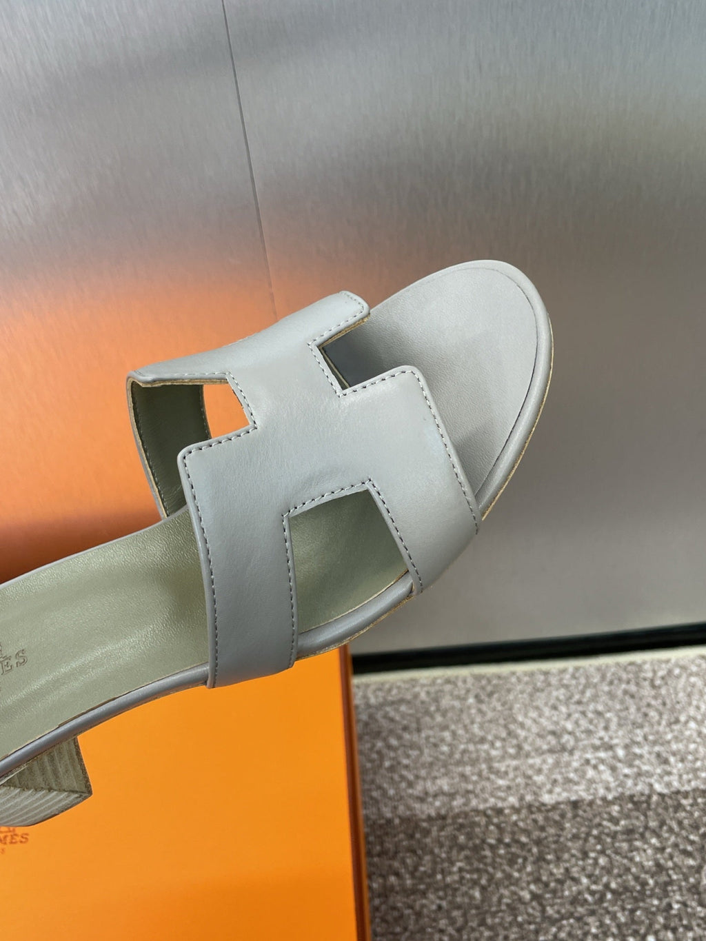 Hermes H141146Zv5K360 Women Oasis sandal smooth Calfskin H33682