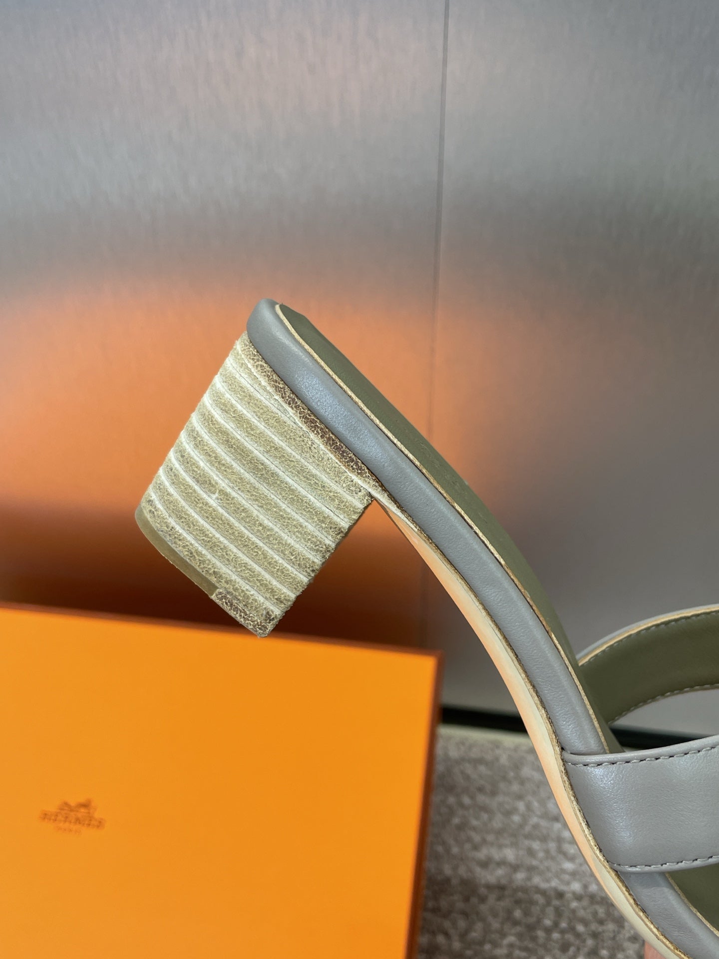 Hermes H141146Zv5K360 Women Oasis sandal smooth Calfskin H33682