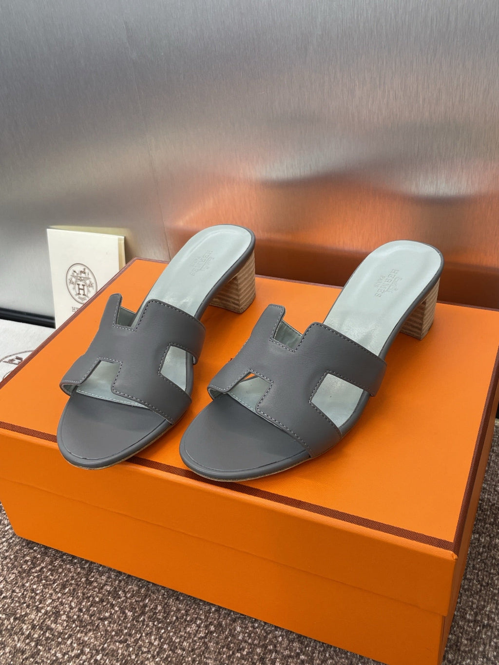 Hermes H141146Zv5K360 Women Oasis sandal smooth Calfskin H33683