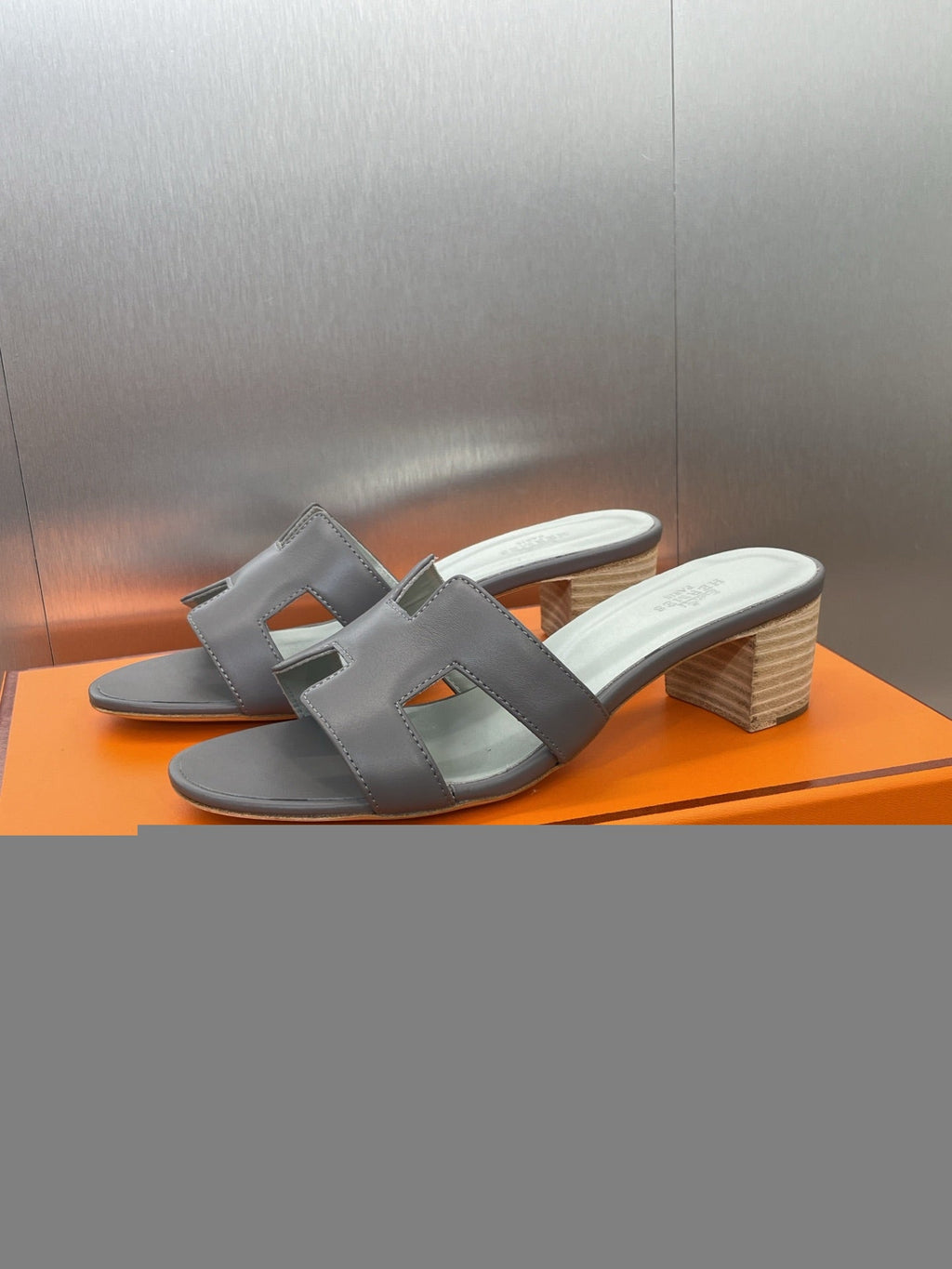 Hermes H141146Zv5K360 Women Oasis sandal smooth Calfskin H33683
