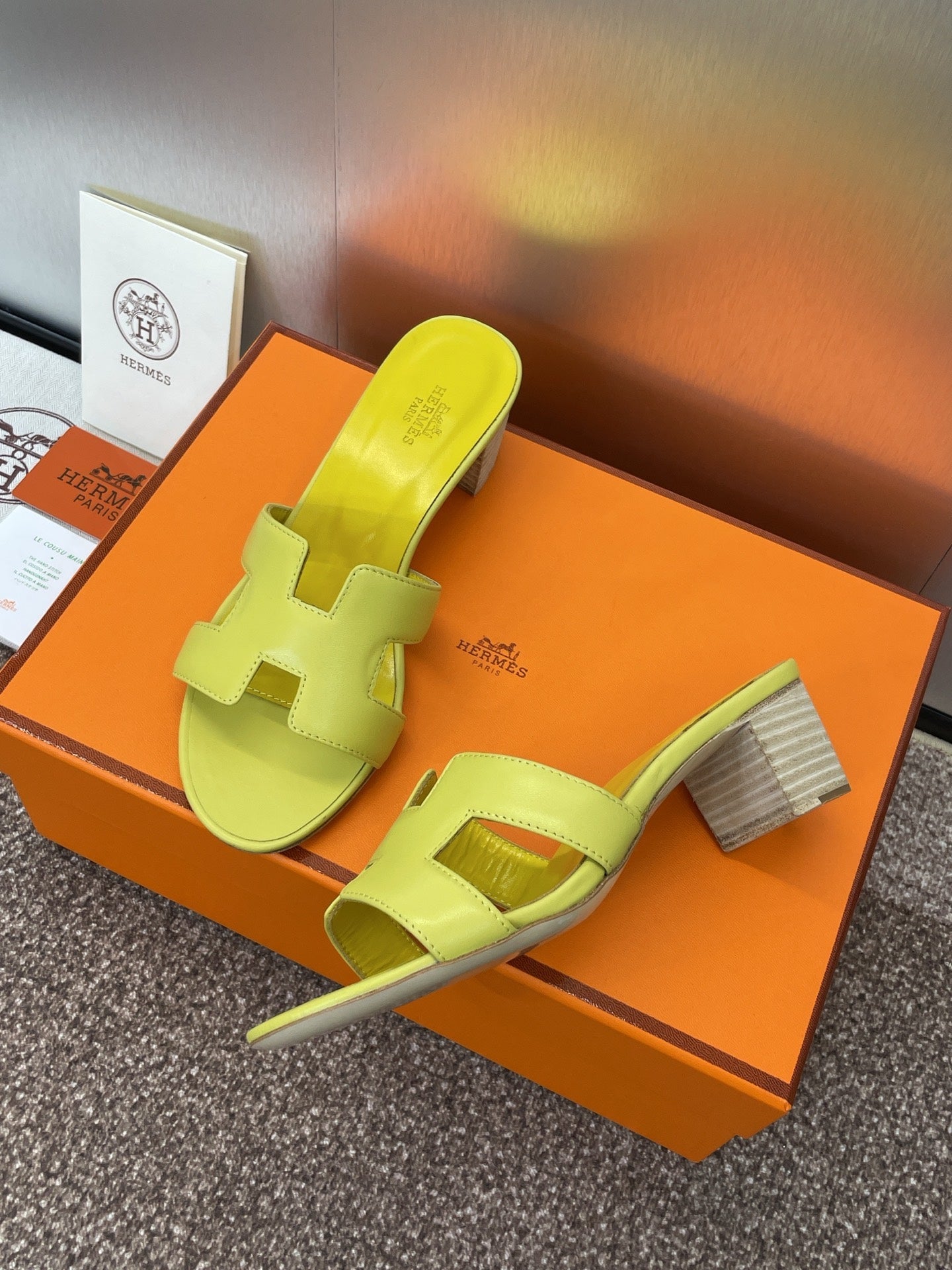 Hermes H141146Zv5K360 Women Oasis sandal smooth Calfskin H33684