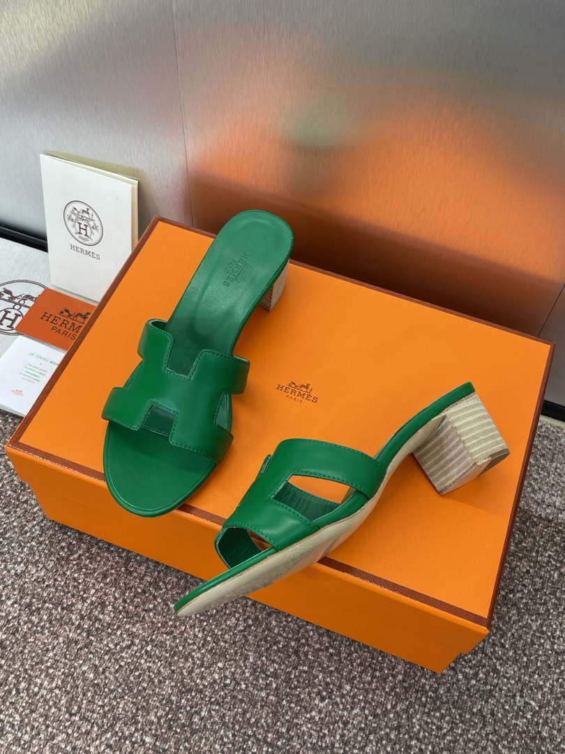 Hermes H141146Zv5K360 Women Oasis sandal smooth Calfskin H33686