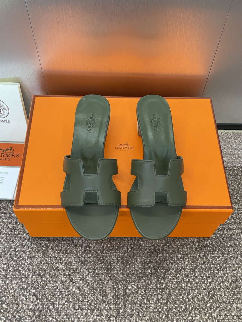 Hermes H141146Zv5K360 Women Oasis sandal smooth Calfskin H33688