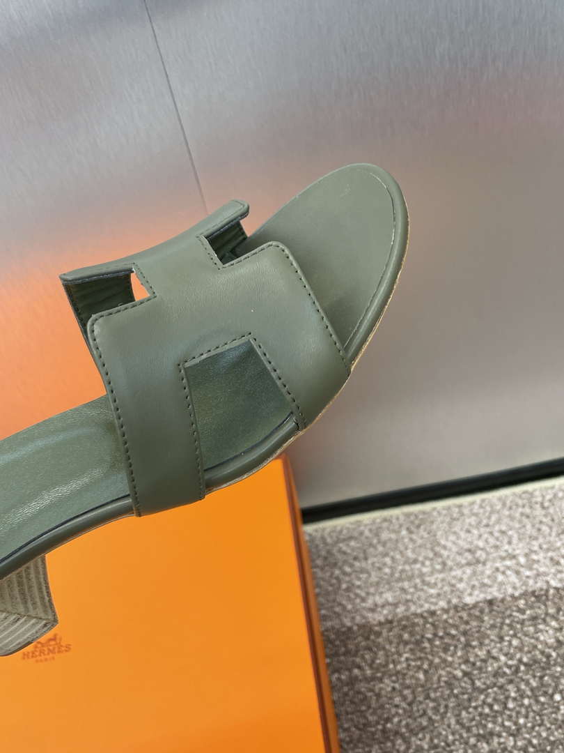 Hermes H141146Zv5K360 Women Oasis sandal smooth Calfskin H33688