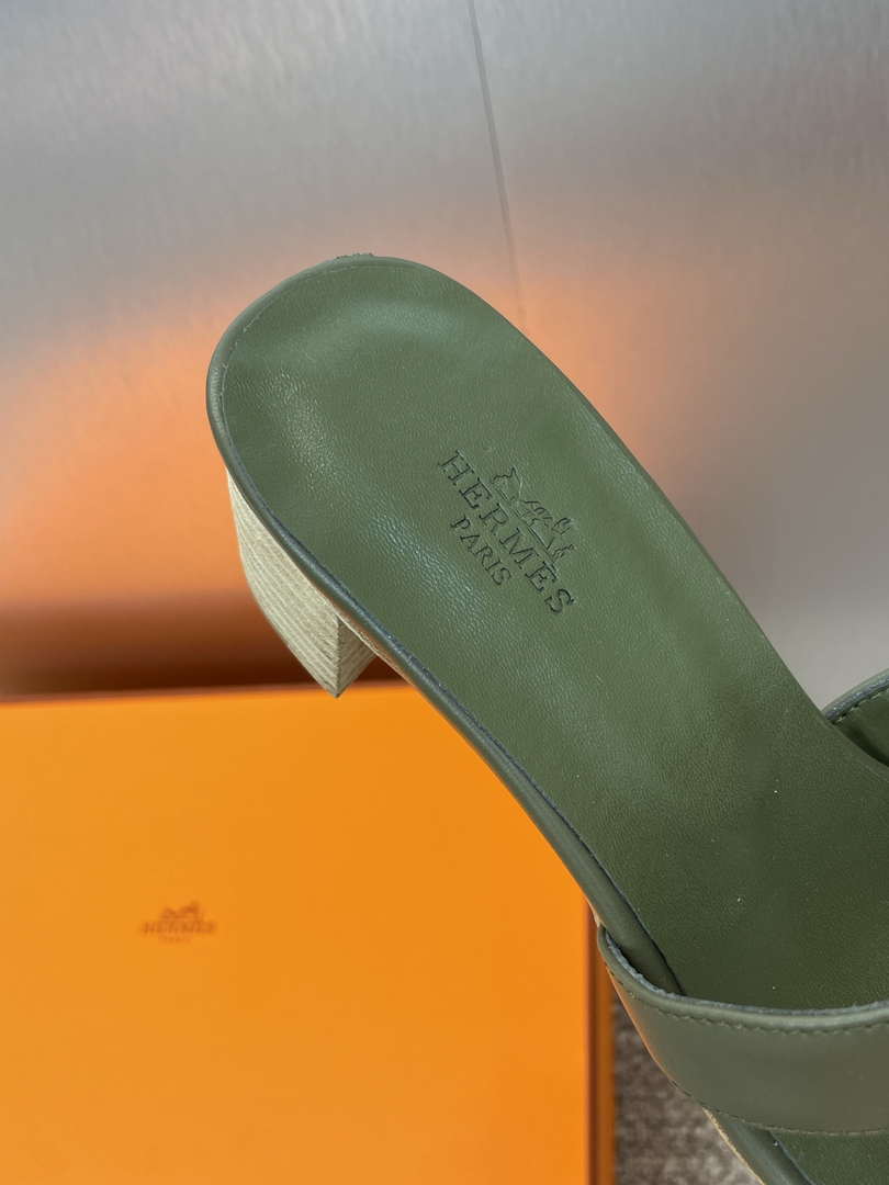 Hermes H141146Zv5K360 Women Oasis sandal smooth Calfskin H33688