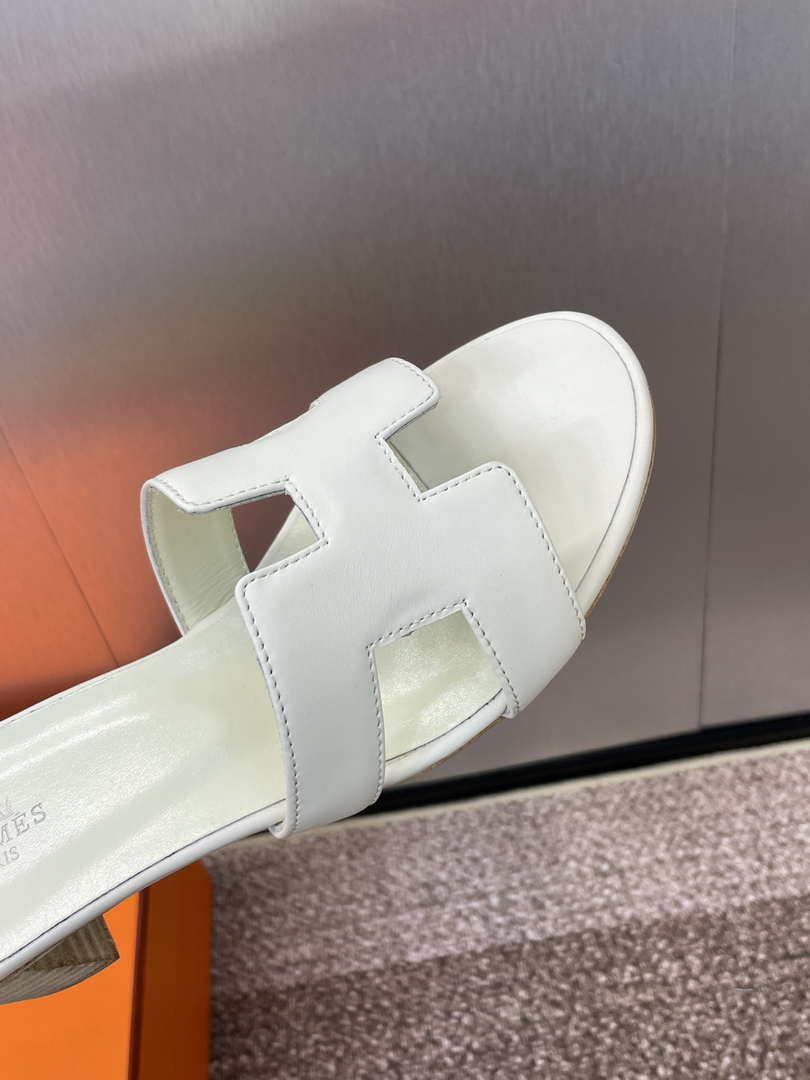 Hermes H141146Zv5K360 Women Oasis sandal smooth Calfskin H33691