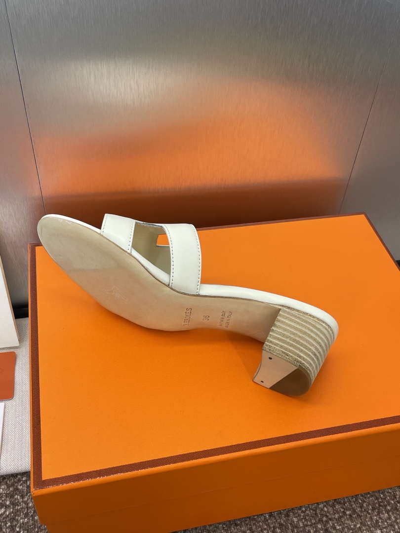 Hermes H141146Zv5K360 Women Oasis sandal smooth Calfskin H33691