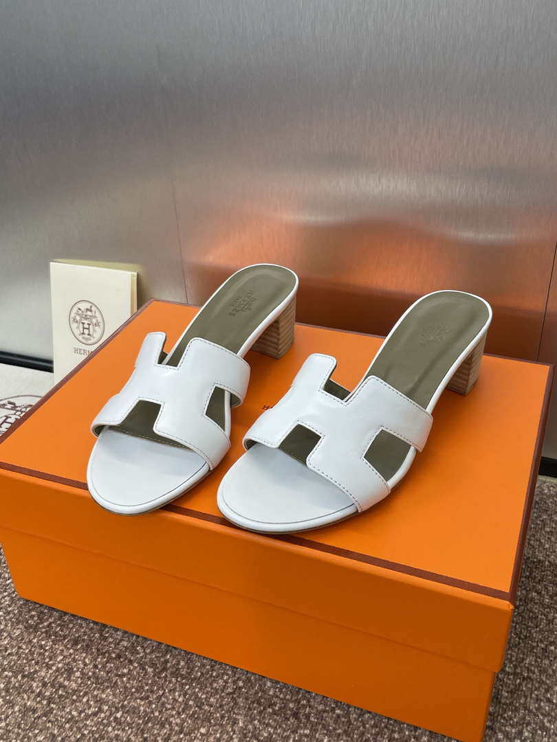 Hermes H141146Zv5K360 Women Oasis sandal smooth Calfskin H33692