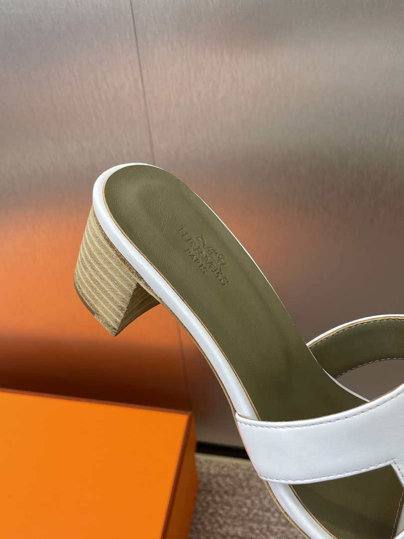 Hermes H141146Zv5K360 Women Oasis sandal smooth Calfskin H33692