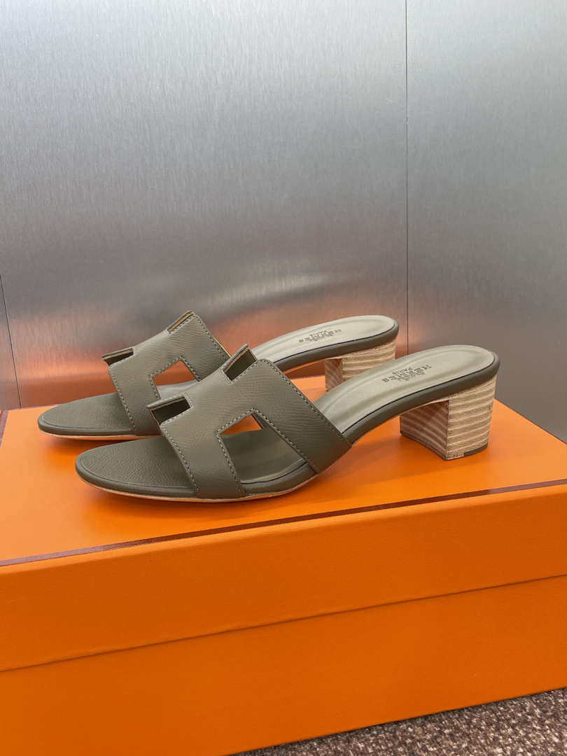 Hermes H151215ZvGT360 Women Oasis sandal H33670