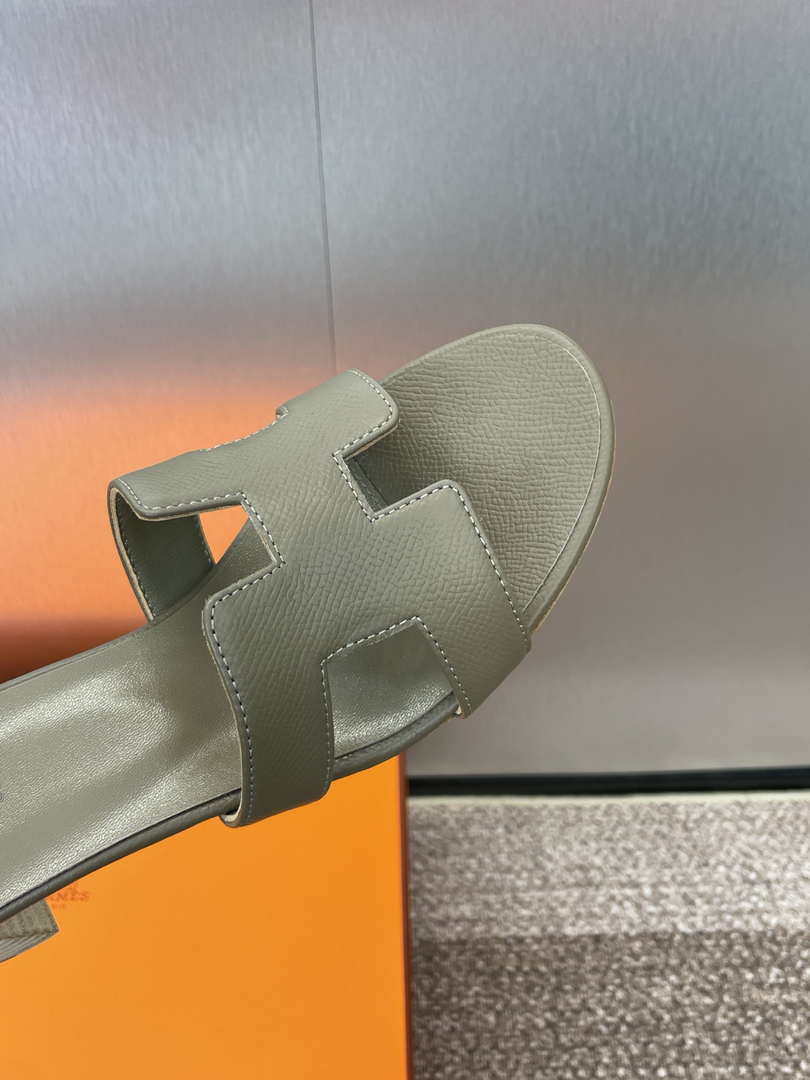Hermes H151215ZvGT360 Women Oasis sandal H33670