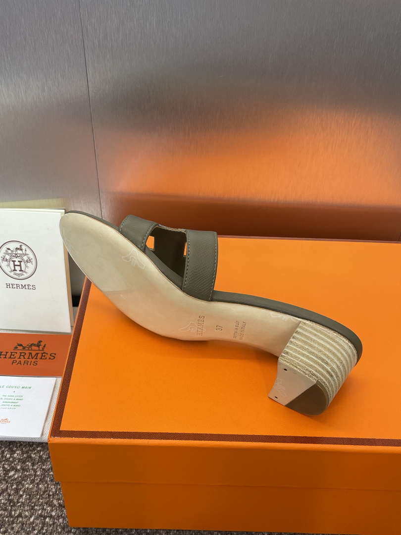 Hermes H151215ZvGT360 Women Oasis sandal H33670