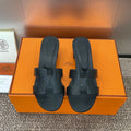 Hermes H141146Zv5K360 Women Oasis sandal smooth Calfskin H33673 - Euro 34=US 3 - View 1