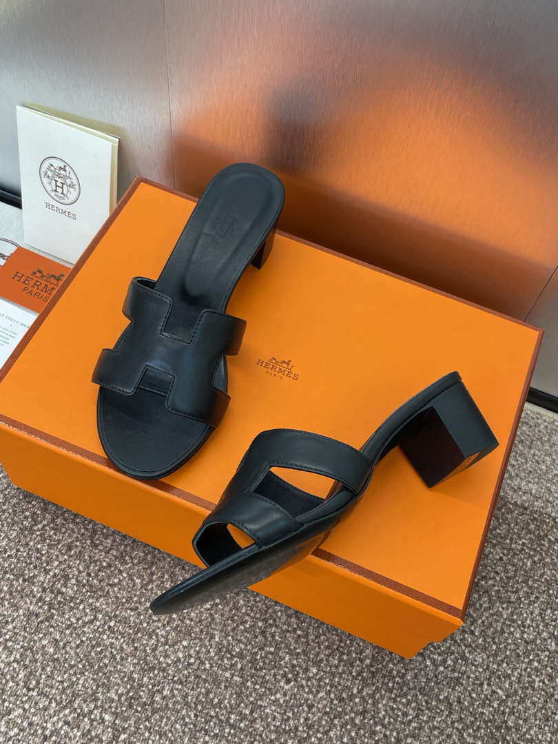 Hermes H141146Zv5K360 Women Oasis sandal smooth Calfskin H33673