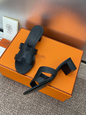 Hermes H141146Zv5K360 Women Oasis sandal smooth Calfskin H33673 - Euro 34=US 3 - View 4