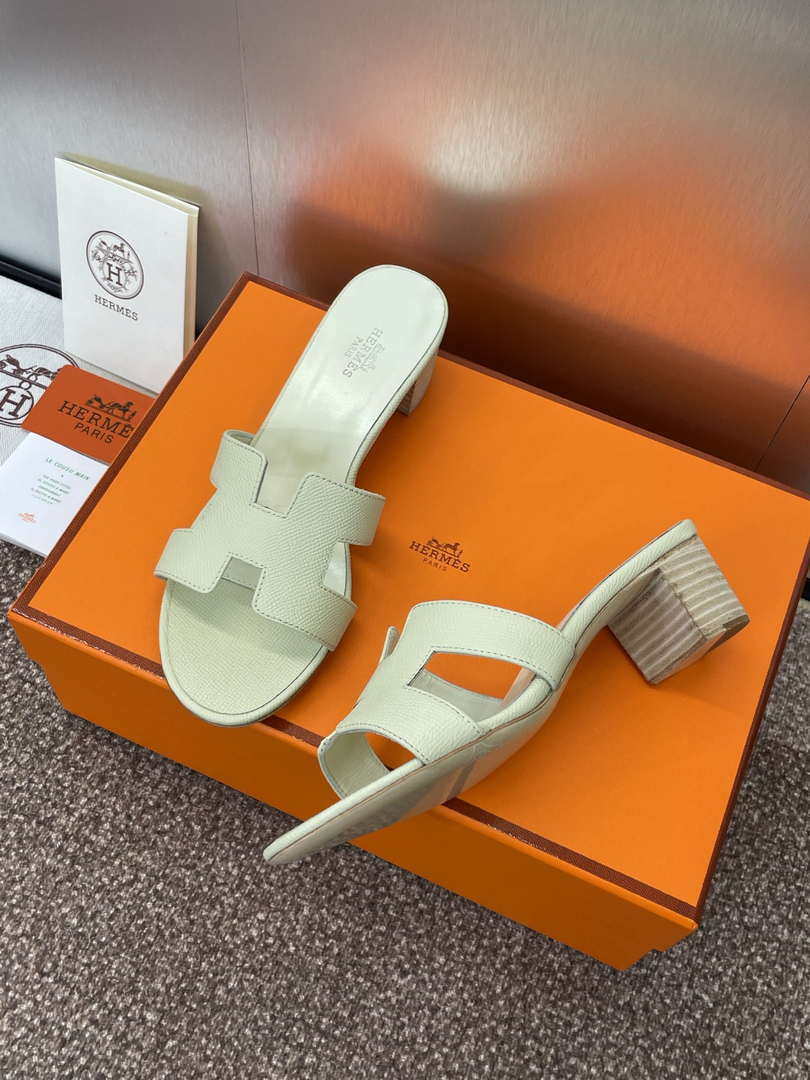 Hermes H151215ZvGT360 Women Oasis sandal H33676