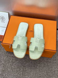 Hermes H202230Zv5K360 Women Crocodile calfskin Oran Sandal H33646